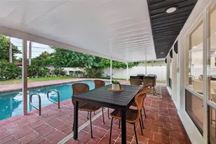 219 Miramar Blvd NE, Saint Petersburg, FL 33704 - Photo 39