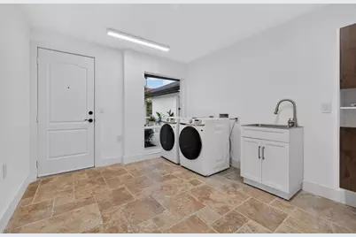 219 Miramar Boulevard NE, Saint Petersburg, FL 33704 - Photo 37