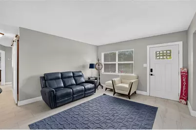 10420 N 22nd Street, Tampa, FL 33612 - Photo 3