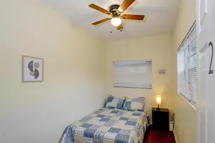 1219 E Emma St, Tampa, FL 33603 - Photo 17