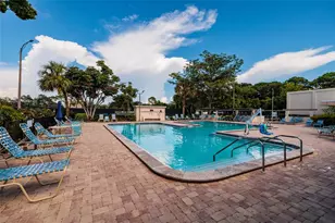 5980 Terrace Park Dr N, Saint Petersburg, FL 33709 - Photo 35
