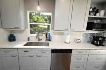 35833 Lakeshore Drive, Dade City, FL 33525 - Photo 11