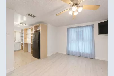 6512 W Chelsea Street, Tampa, FL 33634 - Photo 9