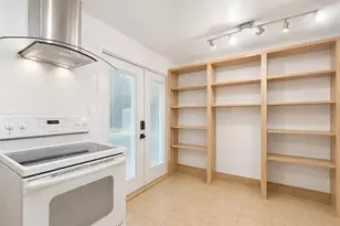 6512 W Chelsea St, Tampa, FL 33634 - Photo 7
