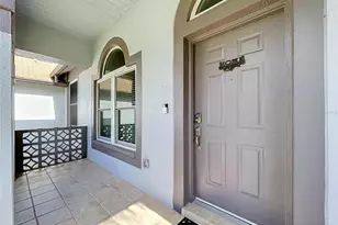 4209 Amber Ridge Ln, Valrico, FL 33594 - Photo 3