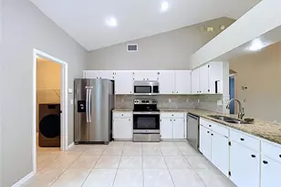 4209 Amber Ridge Ln, Valrico, FL 33594 - Photo 11
