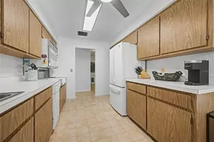 1666 Souvenir Dr, Clearwater, FL 33755 - Photo 31