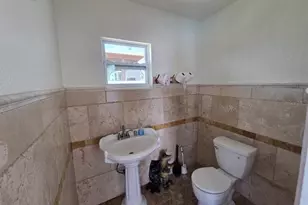 3927 E Eden Roc Cir, Tampa, FL 33634 - Photo 15