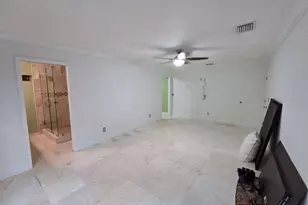 3927 E Eden Roc Cir, Tampa, FL 33634 - Photo 13
