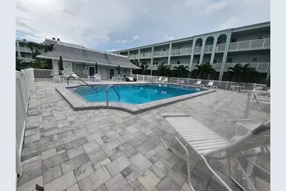 1706 Belleair Forest Drive #310, Clearwater, FL 33756 - Photo 13