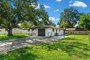 2874 Davis Blvd, Sarasota, FL 34237 - Photo 17