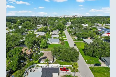 2874 Davis Boulevard, Sarasota, FL 34237 - Photo 25