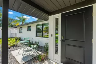 2874 Davis Blvd, Sarasota, FL 34237 - Photo 3
