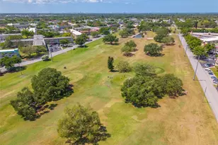 2455 Finlandia Ln, Clearwater, FL 33763 - Photo 23
