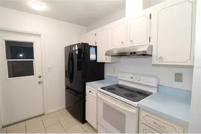 707 Huxley Place #7, Sun City Center, FL 33573 - Photo 5