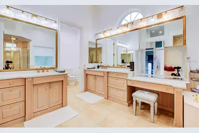 6113 Pasadena Point Boulevard, Gulfport, FL 33707 - Photo 55