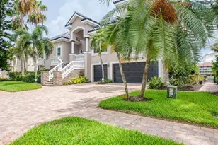 6113 Pasadena Point Blvd, Gulfport, FL 33707 - Photo 3