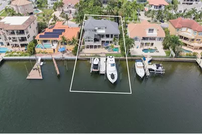 6113 Pasadena Point Boulevard, Gulfport, FL 33707 - Photo 1