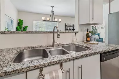 909 Tomlinson Drive, Lutz, FL 33549 - Photo 15