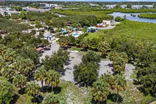 207 Athenian Way, Tarpon Springs, FL 34689 - Photo 35