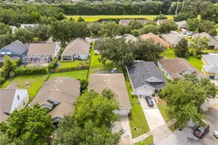 16309 Bridgeglade Ln, Lithia, FL 33547 - Photo 3