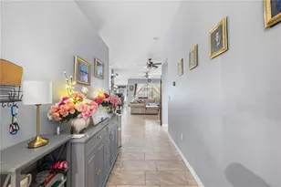 16309 Bridgeglade Ln, Lithia, FL 33547 - Photo 5
