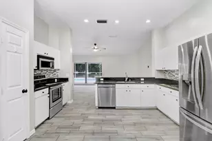3005 Folklore Dr, Valrico, FL 33596 - Photo 3