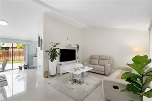 10112 Enchanted Oaks Ct, Tampa, FL 33615 - Photo 17