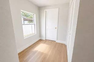 8713 N Edison Ave, Tampa, FL 33604 - Photo 21