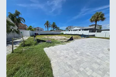 356 144th Avenue, Madeira Beach, FL 33708 - Photo 5