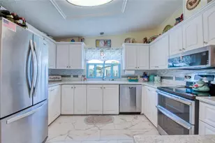 214 Dolphin Dr N, Oldsmar, FL 34677 - Photo 9