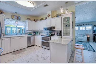214 Dolphin Drive N, Oldsmar, FL 34677 - Photo 3