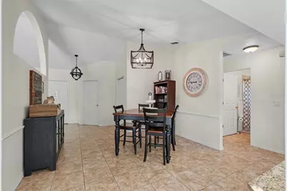 37147 Foxrun Place, Zephyrhills, FL 33542 - Photo 11