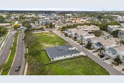208 Athenian Way, Tarpon Springs, FL 34689 - Photo 45