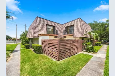 15446 E Pond Woods Drive #15446, Tampa, FL 33618 - Photo 1