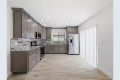 15446 E Pond Woods Drive #15446, Tampa, FL 33618 - Photo 11