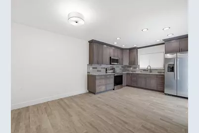 15446 E Pond Woods Drive #15446, Tampa, FL 33618 - Photo 9