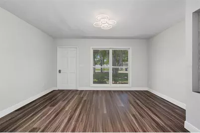 7377 Royal Palm Drive, New Port Richey, FL 34652 - Photo 9