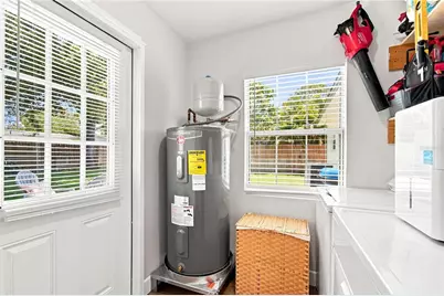 6218 7th Street S, Saint Petersburg, FL 33705 - Photo 27