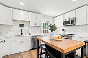 6218 7th St S, Saint Petersburg, FL 33705 - Photo 9