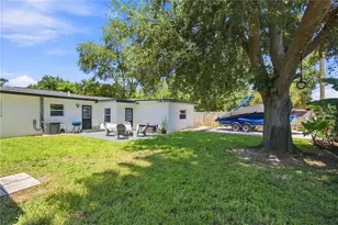 6218 7th St S, Saint Petersburg, FL 33705 - Photo 33