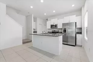 4429 Tuscan Loon Dr, Tampa, FL 33619 - Photo 9