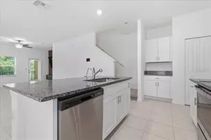 4429 Tuscan Loon Dr, Tampa, FL 33619 - Photo 11