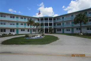 1900 59th Ave N, Saint Petersburg, FL 33714 - Photo 3