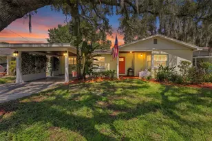 1317 Divot Ln, Tampa, FL 33612 - Photo 1