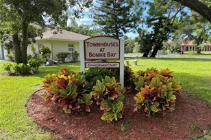 7242 Stonehaven Ct N, Pinellas Park, FL 33781 - Photo 5