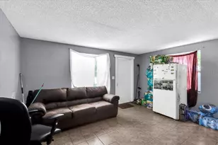 4306 9th St E, Bradenton, FL 34208 - Photo 7