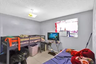 4306 9th St E, Bradenton, FL 34208 - Photo 11