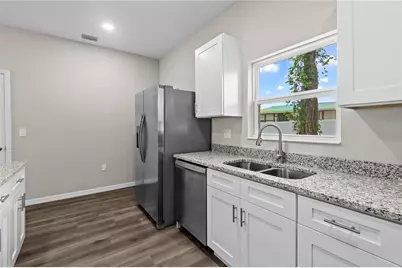 5013 Finders Court, Tampa, FL 33617 - Photo 13