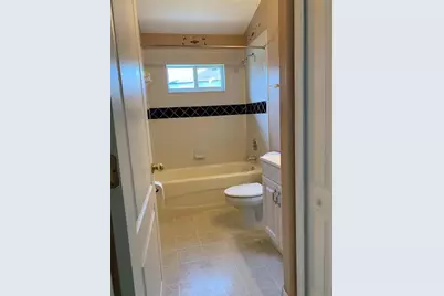 4211 Hartford Lake Drive, Tampa, FL 33619 - Photo 13